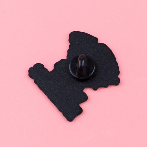 oly-e71012ba3cc8b41fd0da77a5c2621eb8 Wholesale Ghost brooch cartoon metal badge clothing brooch aessories