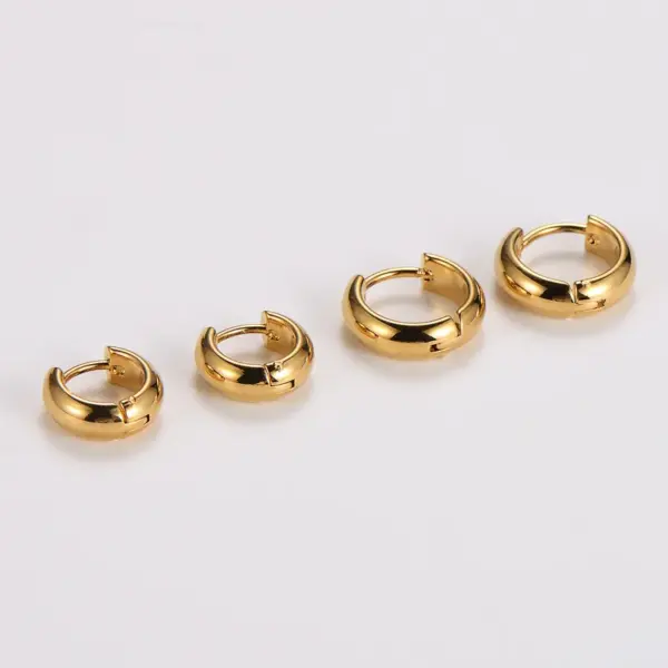 Wholesale 303 Stainless Steel Circle Electroplating Imitation Gold Vintage Style Classic Style Commute Earrings