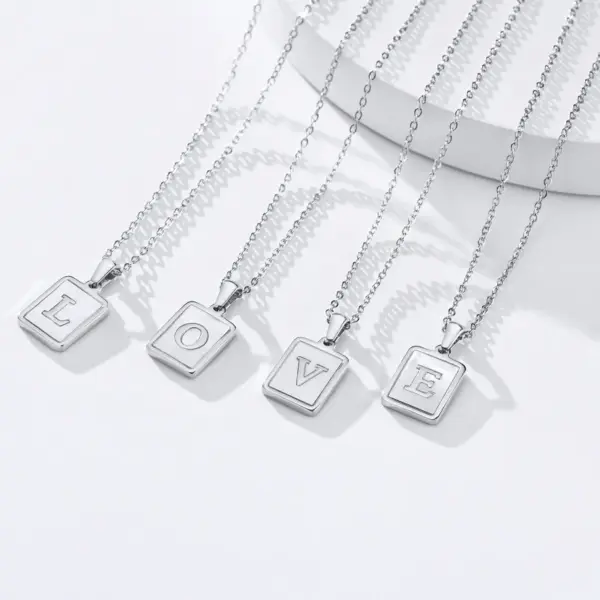Wholesale Jewelry Modern Style Geometric Letter 201 Stainless Steel Plating Stainless Steel Necklaces