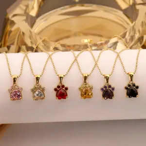Wholesale Ion Plating (IP) 18K Gold Plated Paw Print 304 Stainless Steel Vintage Style Shiny IG Style Waterproof Non Tarnish 304 Stainless Steel Pendant Necklace