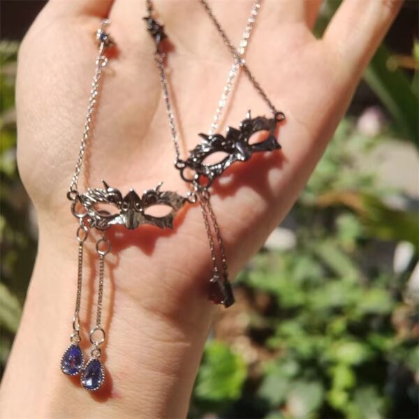 oly-e7cff08d039161bd2043d65f51e0e85f Wholesale Creative Personality Party Party Mask Collarbone Chain Water Drops Diamond Holiday Gift Pendant cosplay Necklace