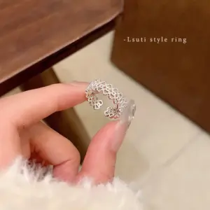 J956 Silver A~Lace Ring