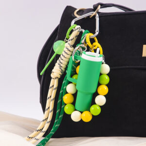 Acrylic beaded bag charm - green / Individually packaged in OPP bags.