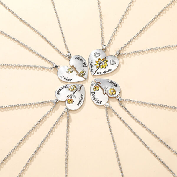 Wholesale Cross-border Hot Mother's Day Necklace Mother and Daughter Moon Love Heart-shaped Pendant Personalized Creative MOM Clavicle Chain Jewelry