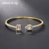 Fashion Square Water oplets Copper Inlay Zircon Bangle 1 Piece