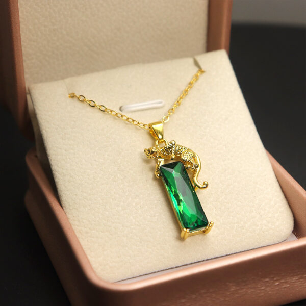 oly-e802616d621e0b7a61bda0bfb70d1cdd Wholesale Cross-border European and American Fashion Jewelry Women's Necklace Earrings Women's Bracelet Jewelry Light Luxury High-end Jewelry suit