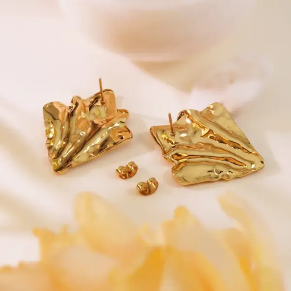 201 Stainless Steel Geometric Flower Rack Plated Stone-Free Imitation Gold Modern Style Stamping Gold Drop Earrings Ear Studs