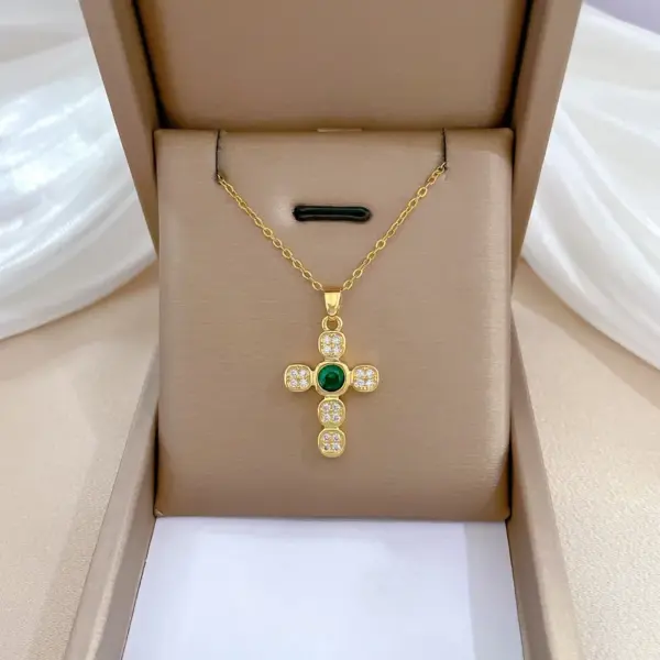 Wholesale Electroplating Golden Plated Cross Titanium Steel Copper Exaggerated Titanium Steel Pendant Necklace