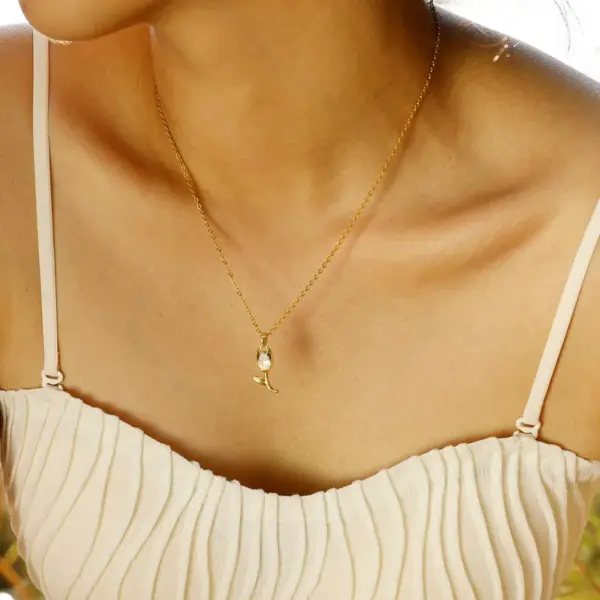 Wholesale Copper Gold Plated Lady Plating Inlay Flower Zircon