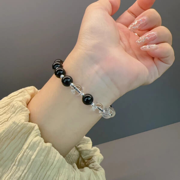 Wholesale [Black and White] Simple Design Sense Crystal Bracelet Women's Light Luxury All-match Niche Fashion Girlfriend Beaded Hand Jewelry