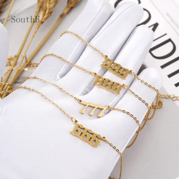 Wholesale Real Gold Plated Number 304 Stainless Steel Simple Style Waterproof Non Tarnish Necklace