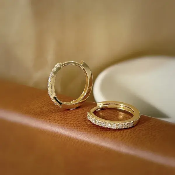 Wholesale 1 Pair Elegant Simple Style Geometric Plating Copper Zircon Hoop Earrings