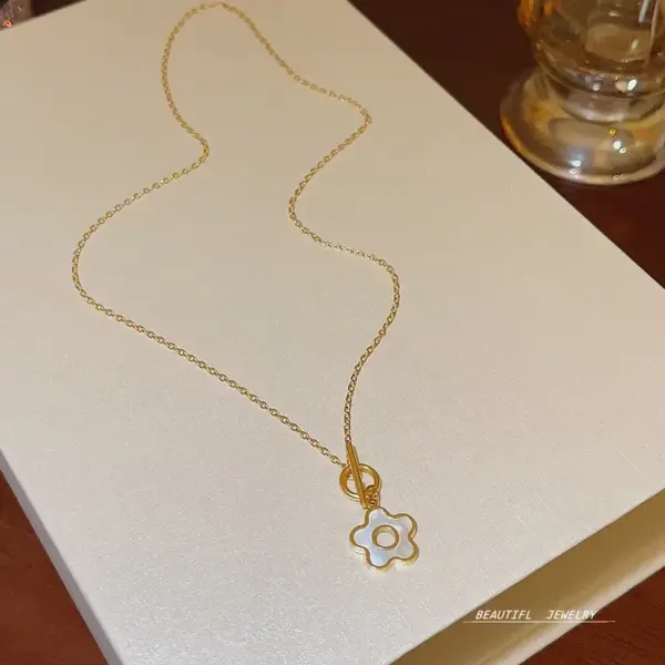 Wholesale Jewelry Sweet Sunflower Titanium Steel Zircon Inlay Pendant Necklace