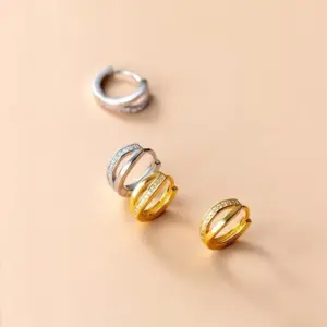 Wholesale Electroplated Golden Plated U Shape Copper Simple Style Inlay Hoop Earrings