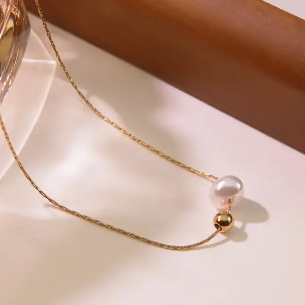 Wholesale 304 Stainless Steel Plastic Solid Color Ion Plating (IP) 18K Gold Plated Sweet Simple Style Waterproof Non Tarnish Plating Regular Chain Silver Pendant Necklace