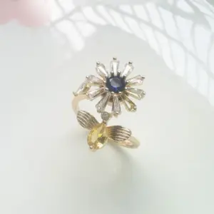 Blue Zirconium Gold Little Daisy Spinning Ring / Adjustable Opening