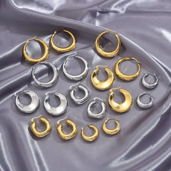 304 Stainless Steel C Shape PVD Coated 18K Gold Plated 18K Gold Simple Style Classic Style Waterproof Non Tarnish Plating Gold Sier Ear Studs