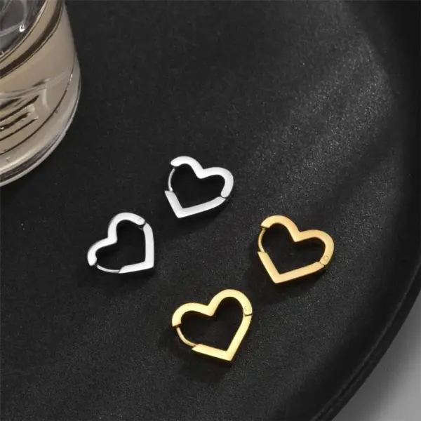 Wholesale PVD Coated 18K Gold Plated Pentagram Heart Shape Stainless Steel Commute Waterproof Non Tarnish Earrings