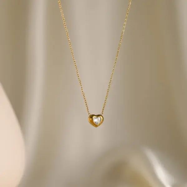 Wholesale 18K Gold Titanium Steel Colorfast Inlaid Zircon Necklace Hot Selling Simple High Sense Pink Diamond Love Heart Necklace
