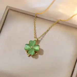 X1869 Rotating Heart Necklace