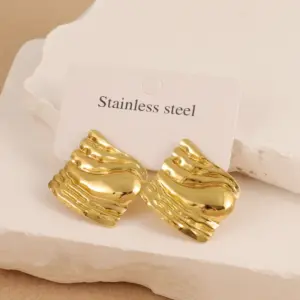 Gold / Average Size / Style 116