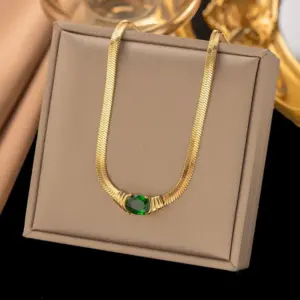 【QYH1147】Green Diamond Snake Bone Chain Necklace / Gold