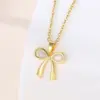 Wholesale Water Plating Vacuum Real Gold Plated 18K Round Heart Shape Snowflake 304 Stainless Steel Titanium Vintage Style Waterproof Non Tarnish 201 Pendant Necklace