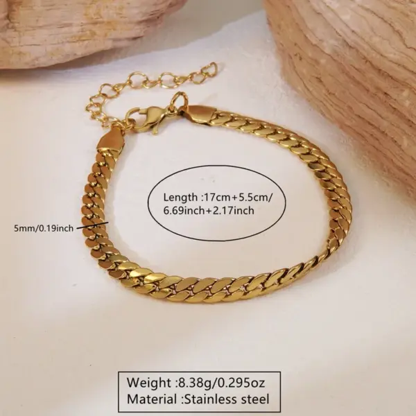 Wholesale Ion Plating (IP) 18K Gold Plated Paper Clip Flower 304 Stainless Steel Sweet Simple Style Waterproof Non Tarnish 304 Stainless Steel Lobster Trigger Clasp Closure Chain Necklace