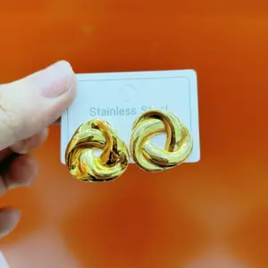 Gold Earrings065 / 18k