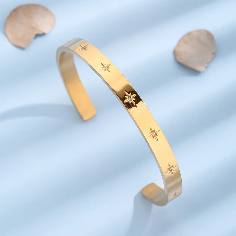 Wholesale PVD Coated Real Gold Plated 18K Gold Star 304 Stainless Steel Elegant Simple Style Waterproof Non Tarnish 304 Stainless Steel Cu Bracelets