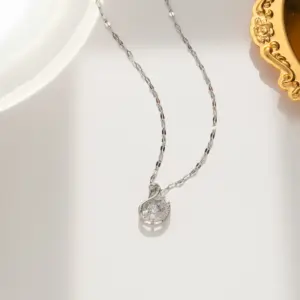 8951 Swan-Silver