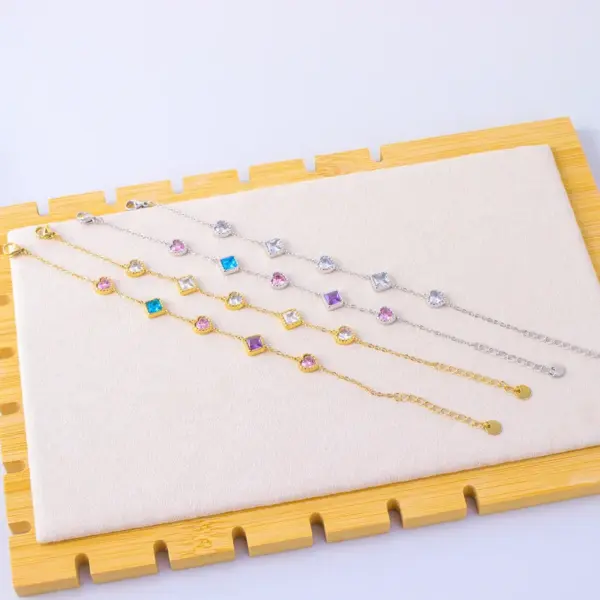 Wholesale PVD Coated Real Gold Plated Geometric Heart Shape Stainless Steel Elegant Streetwear Waterproof Non Tarnish Bracelets