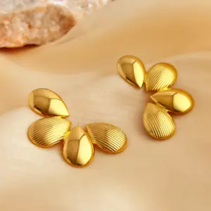 Wholesale PVD Coated Real Gold Plated Flower 304 Stainless Steel Elegant Luxurious Simple Style Waterproof Non Tarnish Ear Studs