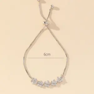 Silver Flowers / 6-10cm