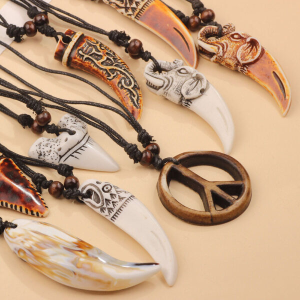 Wholesale European and American Cross-border Retro Pendant Necklace Ethnic Style Niche Men and Women's Collarbone Chain Shark Tooth Woolen Chain Ivory Necklace
