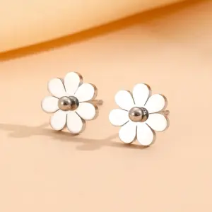 Steel Chrysanthemum Ear Studs