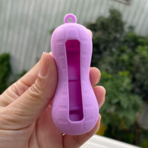 Protective case / Peanut purple