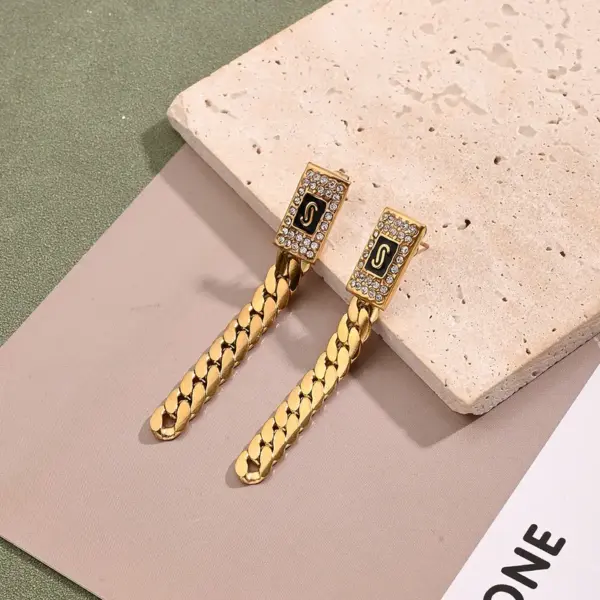 Wholesale Ion Plating (IP) 18K Gold Plated Square 304 Stainless Steel Casual Modern Style Sweet Earrings Necklace Jewelry Set