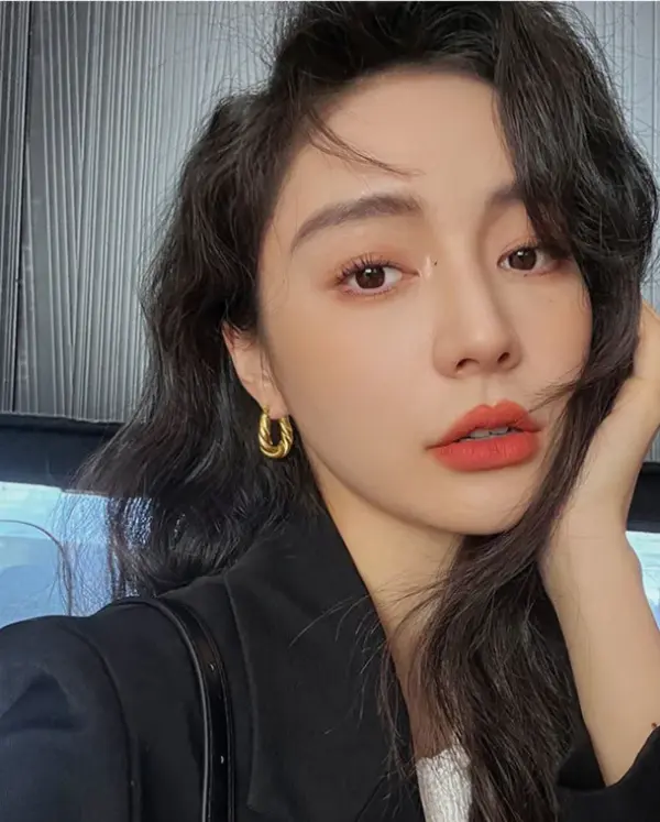 PVD Coated Real Gold Plated 18K Gold Twist Titanium Steel Simple Style Classic Style Waterproof Non Tarnish Ear Studs