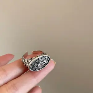 176# Ring-Antique / silver