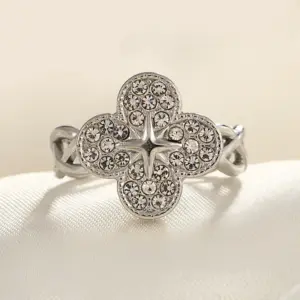 Steel Four-Leaf Clover / Adjustable Opening