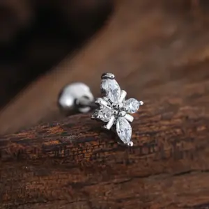 3441 Silver / Ear Studs