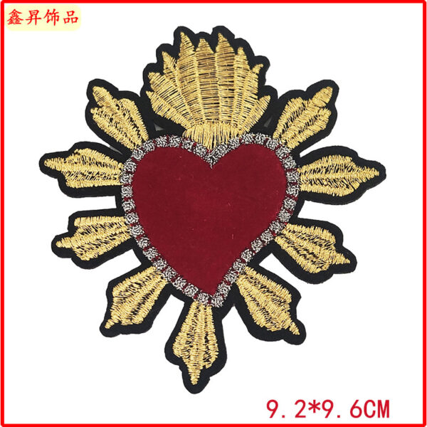 Wholesale Exquisite fashion love embroidered clothes Patch clothing accessories down coat decorative cloth patch back adhesive hot paste