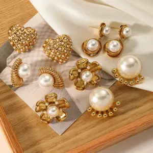 Wholesale 1 Pair Retro Classic Style Flower Plating Titanium Steel Drop Earrings Ear Studs