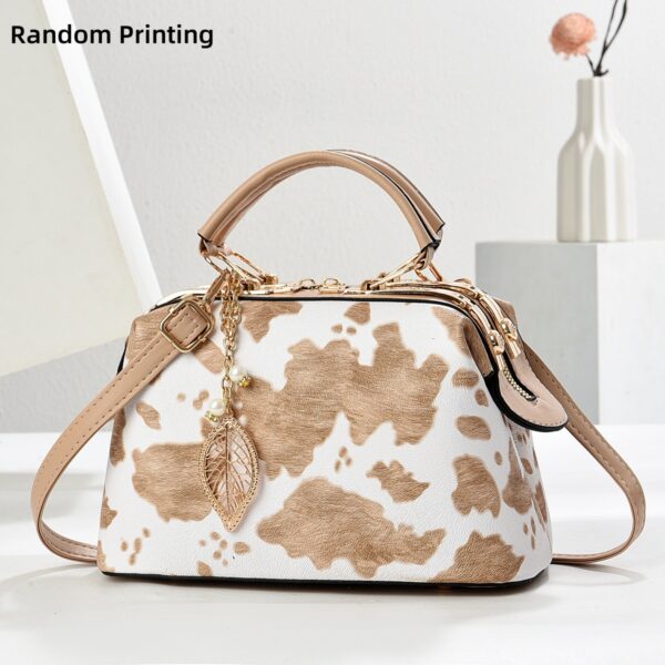 Wholesale Letter Trendy Summer Large-Capacity Cow Pattern Chain Shoulder