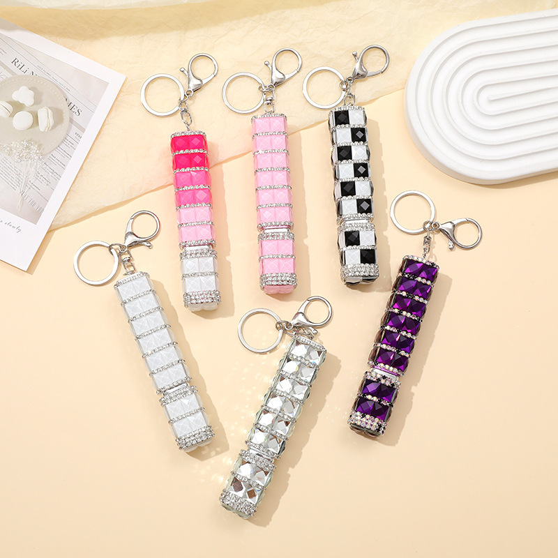 Wholesale Amazon Advanced Glass Diamond Creative Girl's Perfume Bottled 10ml Keychain rtable with Keychain Hanging