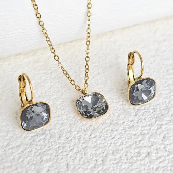 Wholesale Vacuum Plating Real Gold Plated 18K Gold Square 304 Stainless Steel Simple Style Shiny Waterproof Non Tarnish Jewelry Set