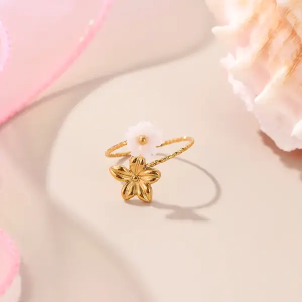 Wholesale Elegant Pearl Flower Stainless Steel Open Ring Gold Plated Adjustable Band Casual Holiday Jewelry Accessory For Women