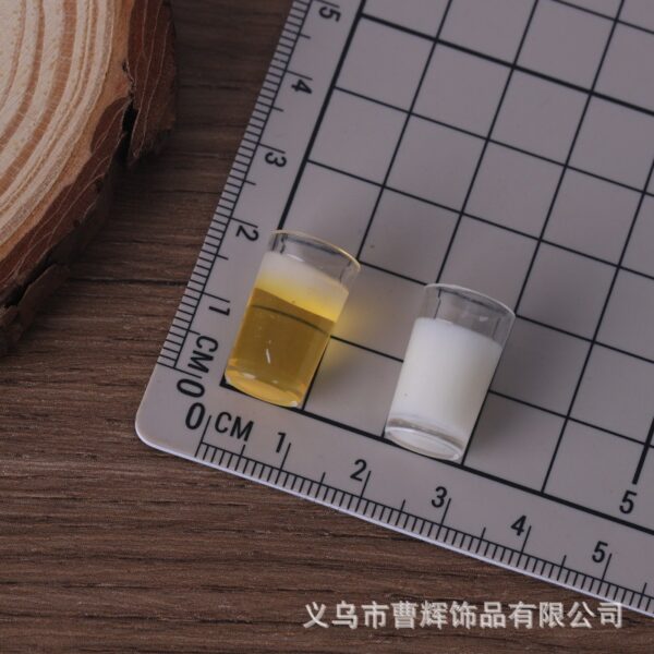 Wholesale simulation miniature doll house ornaments milk cup milk carton beer mug beer bottle diy handmade resin accessories