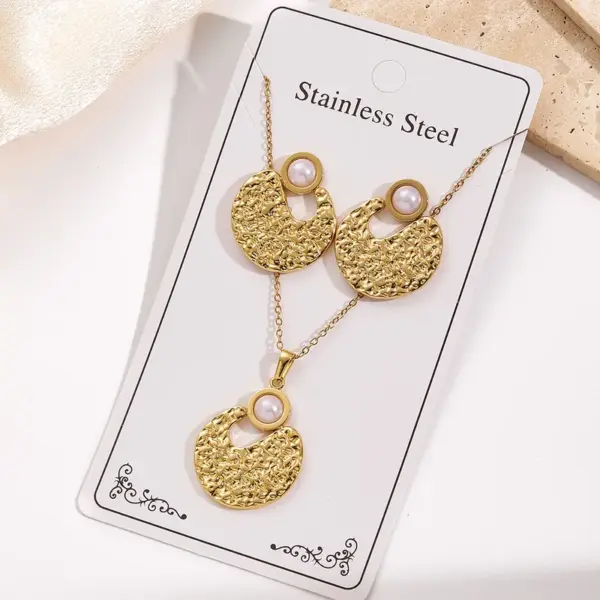 Water-Plated Pearl Cat's Eye Fan Love Heart Round Necklace Earring Set 304 Stainless Steel Jewelry Set For Women Casual Holiday Modern Style